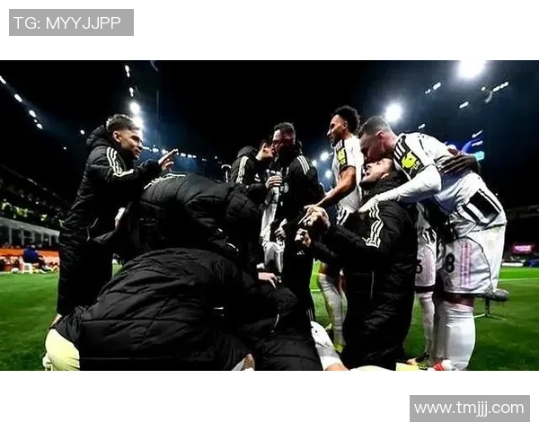 英超激战尤文图斯逆转国米帽子戏法引发争议判罚全场沸腾